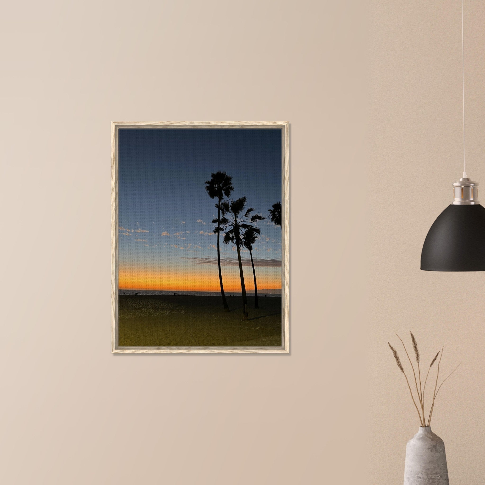 California Sunset Wall Art print featuring Venice Beach in fall with a wooden frame, studio edition on canvas, 20x25 cm.