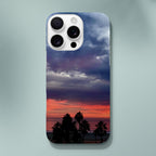 Dramatic sunset Venice Beach iPhone 16 Pro Max slim case with vibrant beach scene print, ideal for beach lovers.