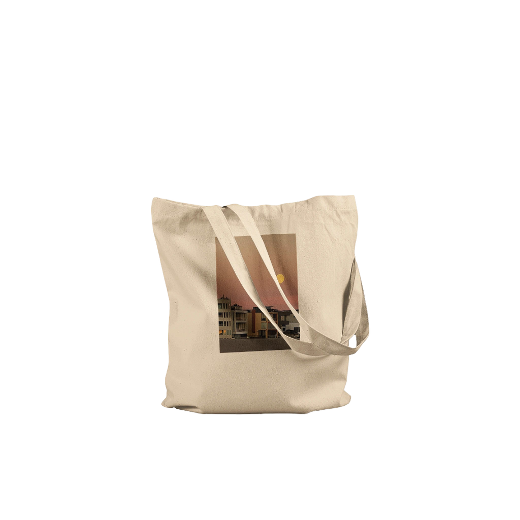Natural cotton beach tote bag with colorful vegetable print, eco-friendly design, ideal for shopping and beach trips.